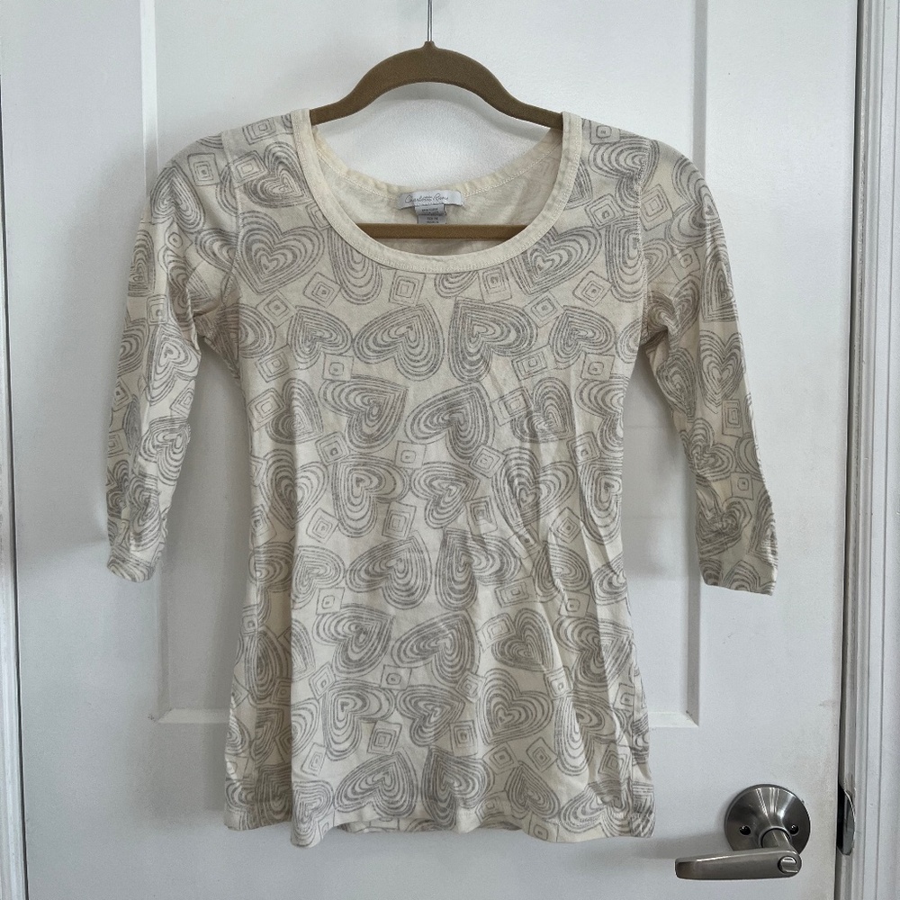 Charlotte Russe Medium Beige/Cream Gray Heart Line Pattern Shirt